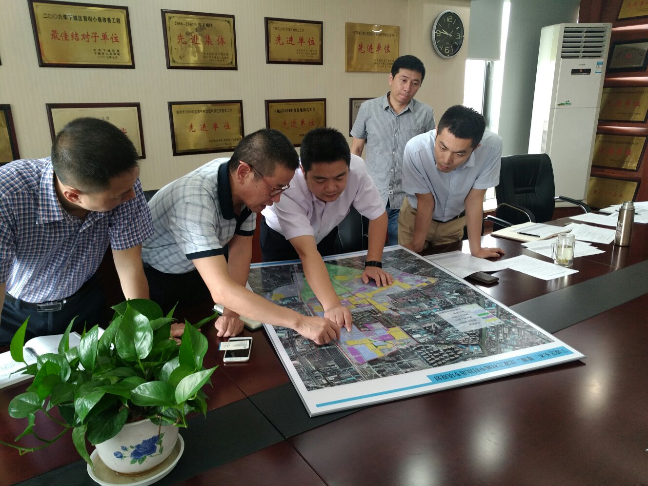 三村范圍國有土地上企業(yè)進(jìn)展情況匯報(bào).jpg