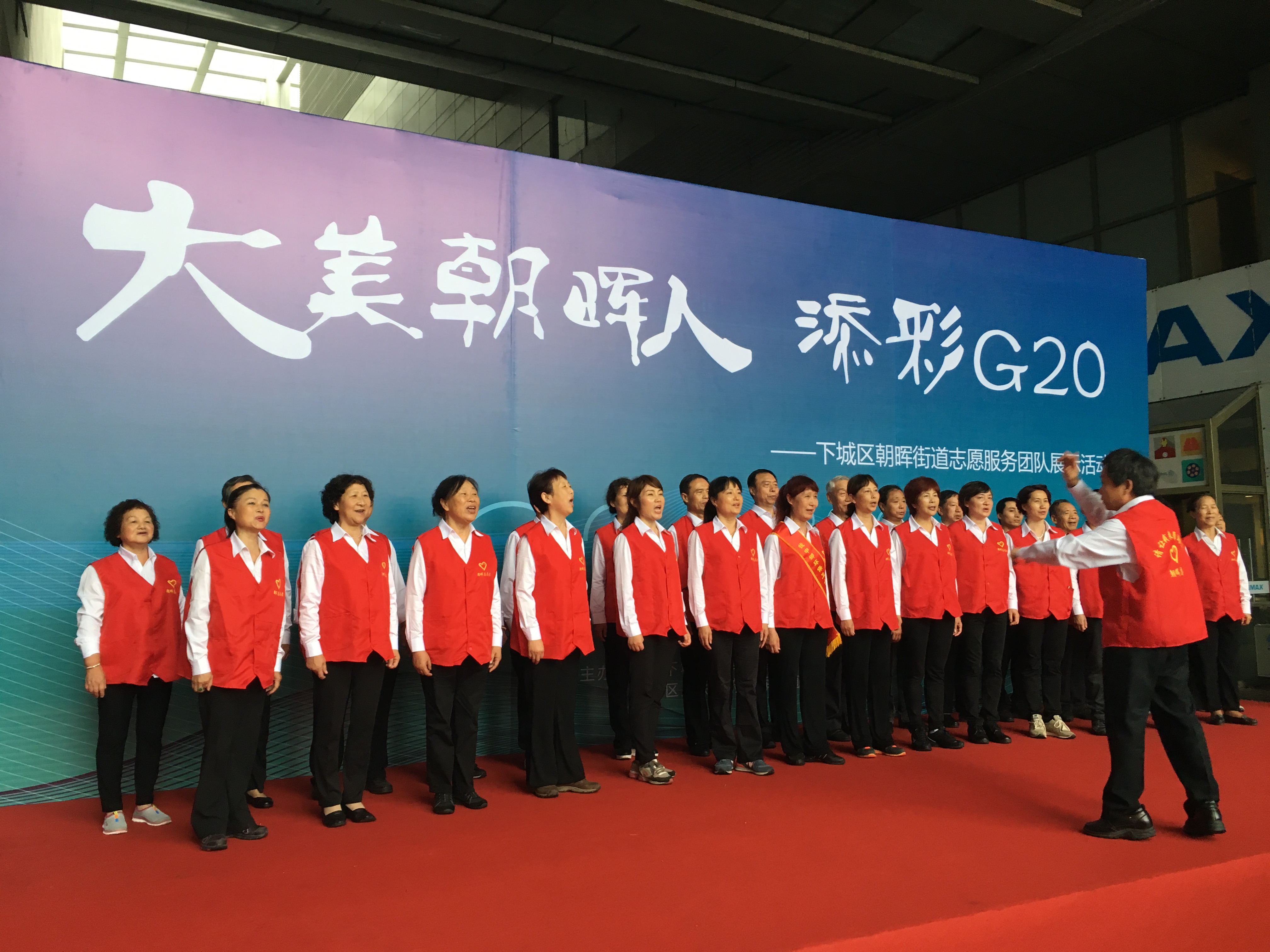 居民合唱《社區(qū)公約歌》.JPG