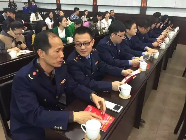 2等待激動人心的時刻.jpg