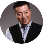 電視主持人小強(qiáng)讀“新語(yǔ)” 一個(gè)黨員就是“一面旗”